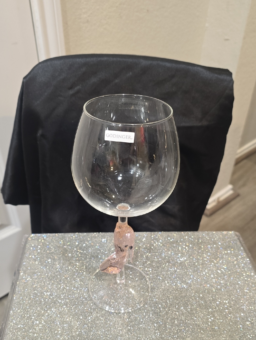 Godinger Runway Pink High Heel Goblet - Picture 9 of 13